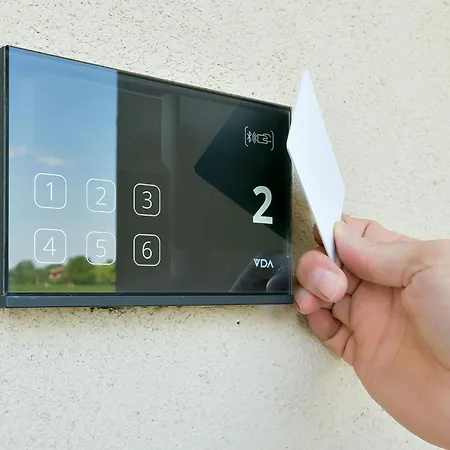 Apartment Queen Venice Fly *