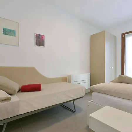 Apartment Queen Venice Fly