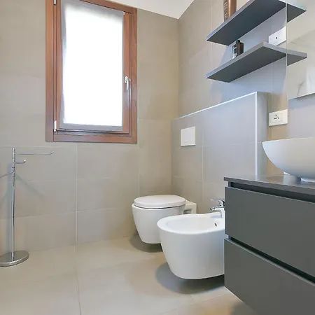 Queen Venice Fly Lejlighed