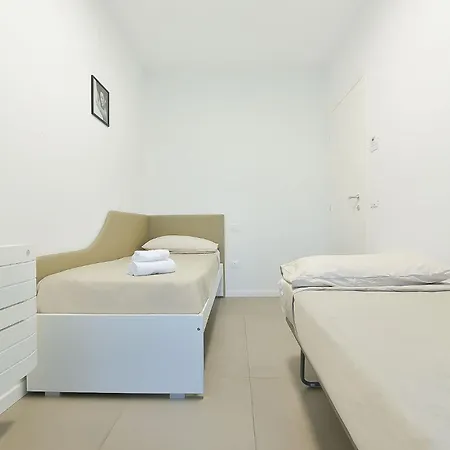 Queen Venice Fly Campalto