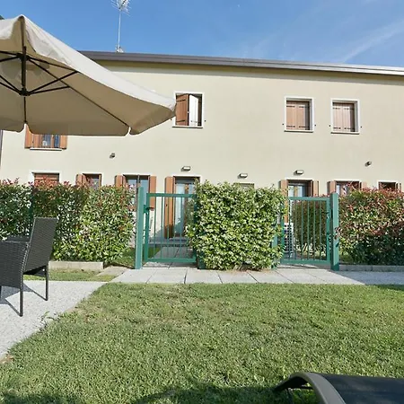 Queen Venice Fly * كامبالتو