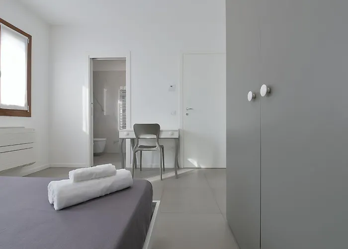 Queen Venice Fly * كامبالتو