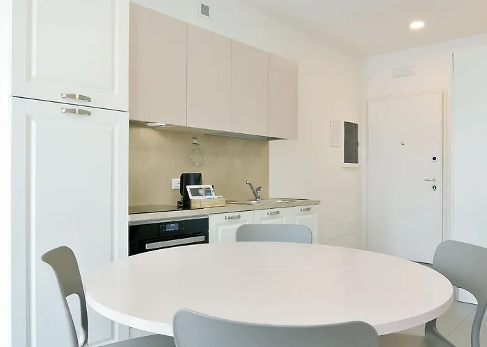 Queen Venice Fly كامبالتو