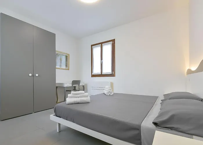 Queen Venice Fly * كامبالتو